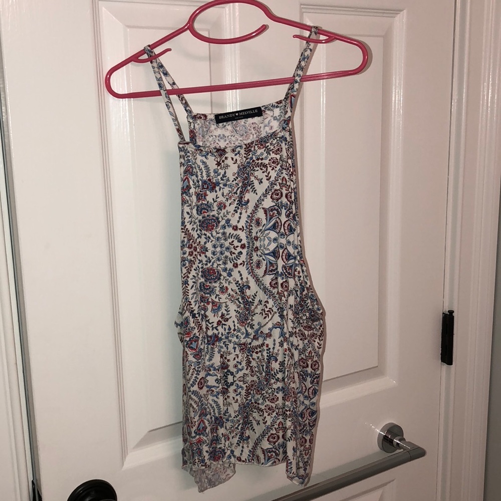 brandy melville halter top loose